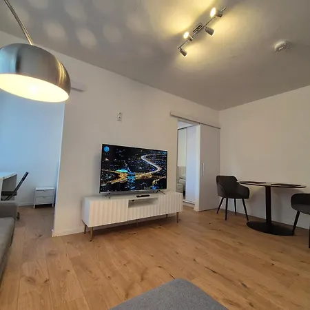 Appartement Modern 1 *