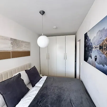 Apartment Modern 1
