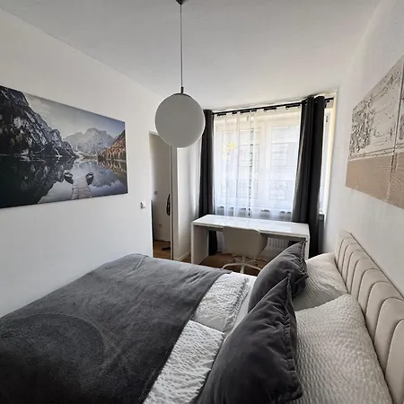 Modern 1 München