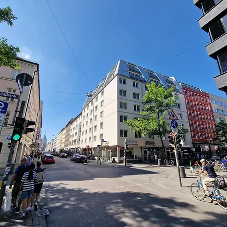 Modern 1 * Munich